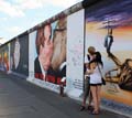 Pozostalosci muru berlinskiego i ich ciekawy wplyw na przechodniow